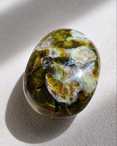 OPEN | Green Opal, Madagascar