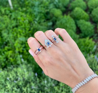 Antique Vintage Band Ring with Blue Stone