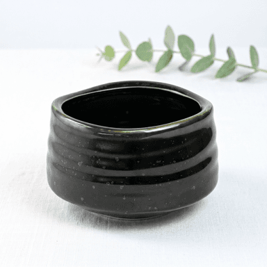 Black Ceramic Matcha Bowl 17 oz with Rolled Rim, Matcha Chawan for Whisking and Drinking, Tea Ceremony Bowl