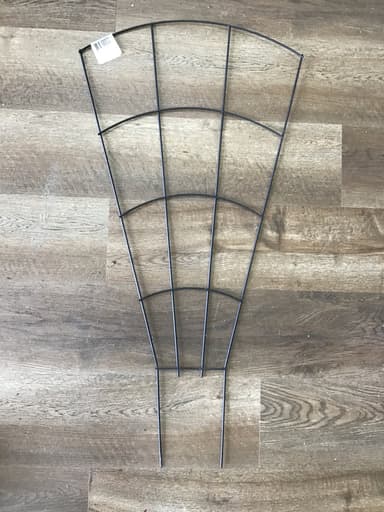 Treilli 37'' noire de pot