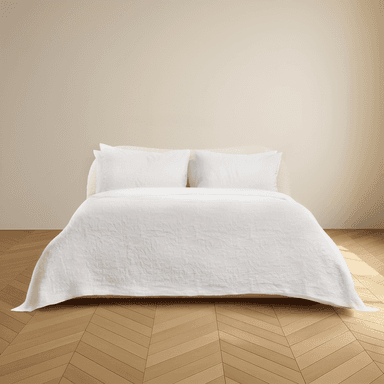 Matelassé Coverlet