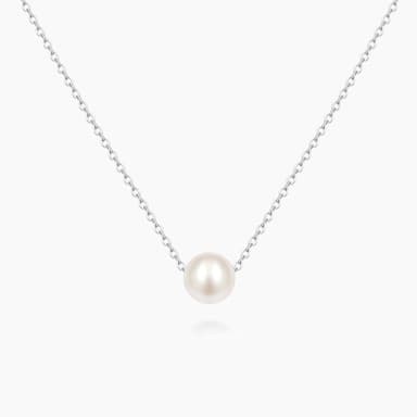 Single Freshwater Pearl Pendant Necklace in Sterling Silver