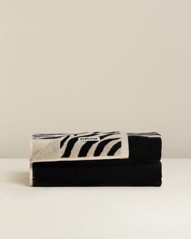 🎁 Zebra: Soft Cotton Zebra Stripe Towel (100% off)