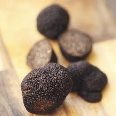 Fresh Black Winter Truffles (France) - Tuber Melanosporum Vittadini