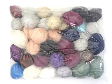 Leftover Yarns Mixed Lot fnt2-85039