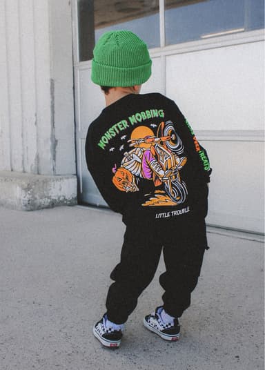 Monster Mobbing Long Sleeve