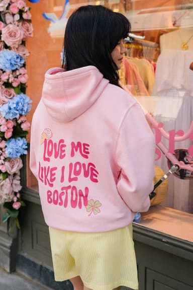 Love Me Like I Love Boston Crop Graphic Hoodie (Pink)
