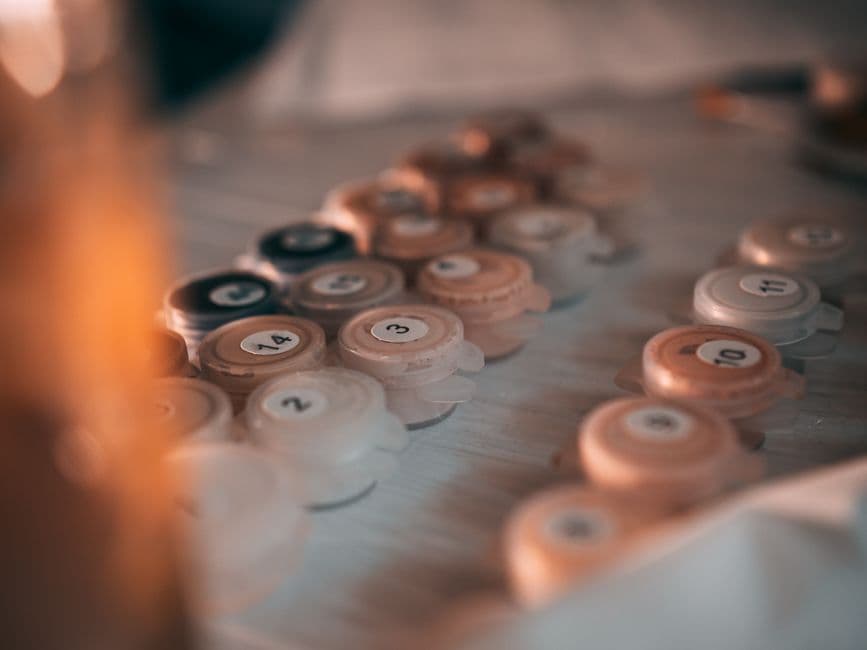 Best Craft Kit Gifts for 2026: Paint, Resin & DIY