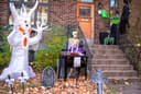Inflatable vs Static Yard Decorations: Which Suits Your Yard?